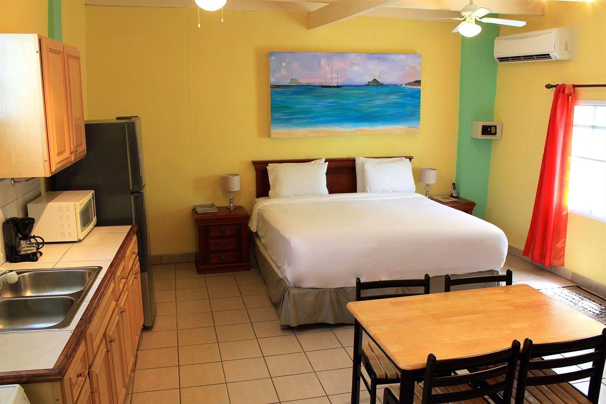 Azure Hotel And Art Studio Simpson Bay Zewnętrze zdjęcie